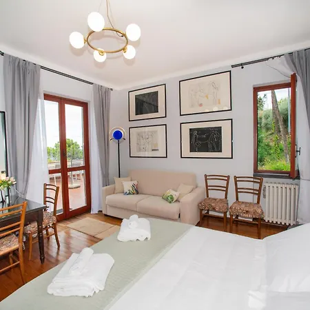 Apartment Rose In Florissa, Spotorno